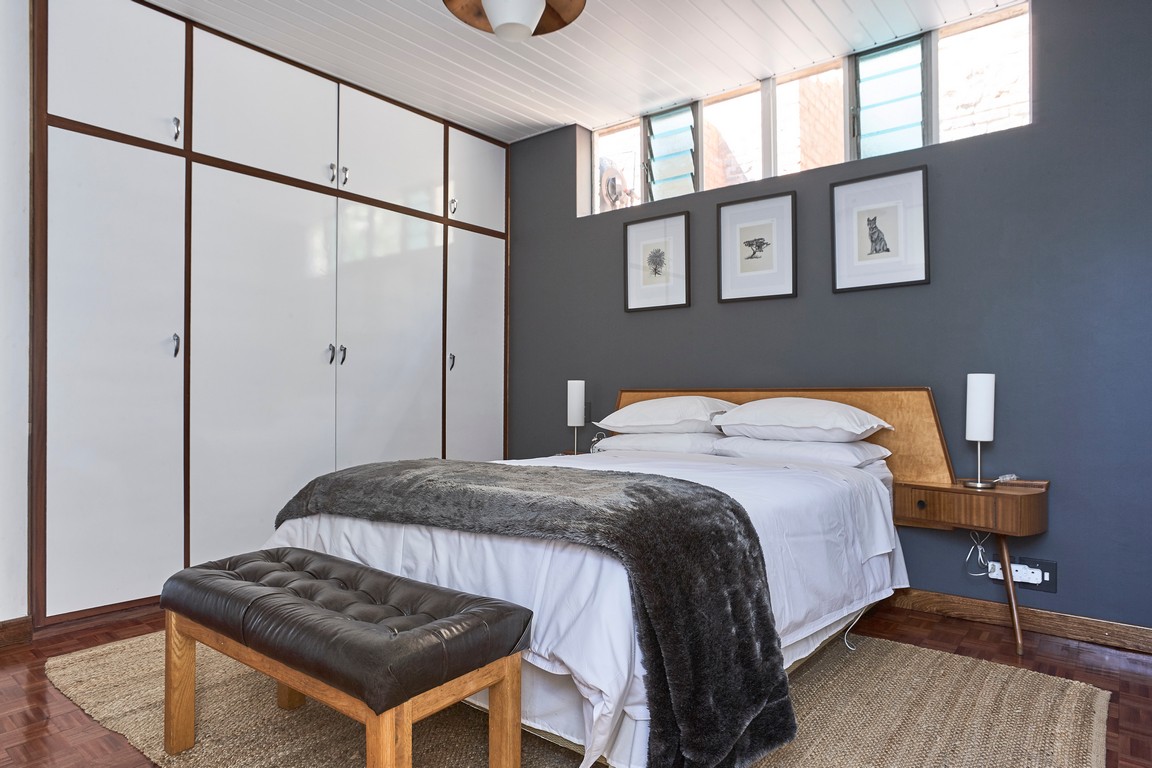 Bwdroom1
